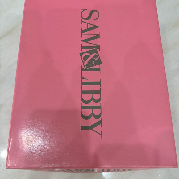 Short 3 inch heel boots - Picture 8 of 8